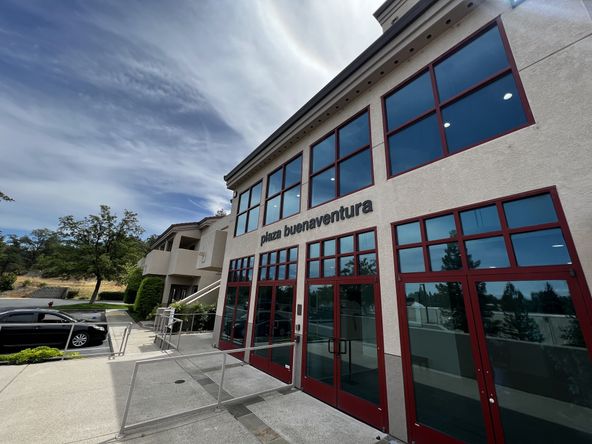 Plaza Buenaventura: 1335 Buenaventura Blvd, Redding, CA 96001